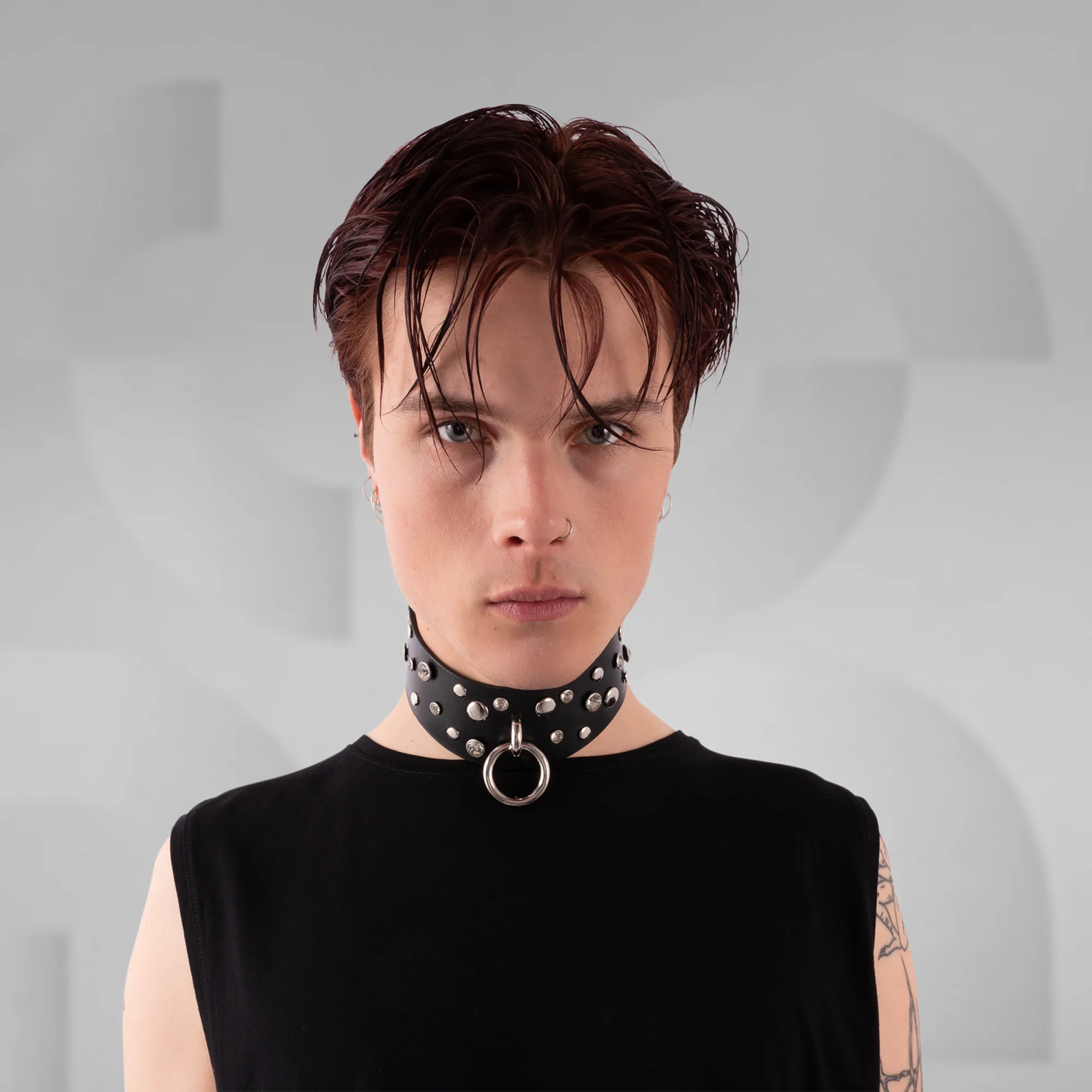 Elegant Choker with Glas Stones - Image 4
