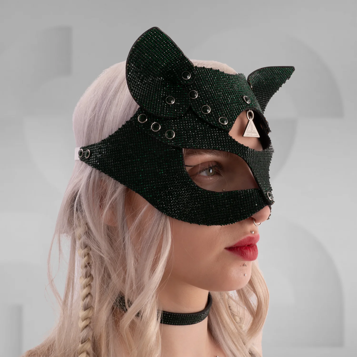 Rhinestones Playful Kitty Mask - Image 5