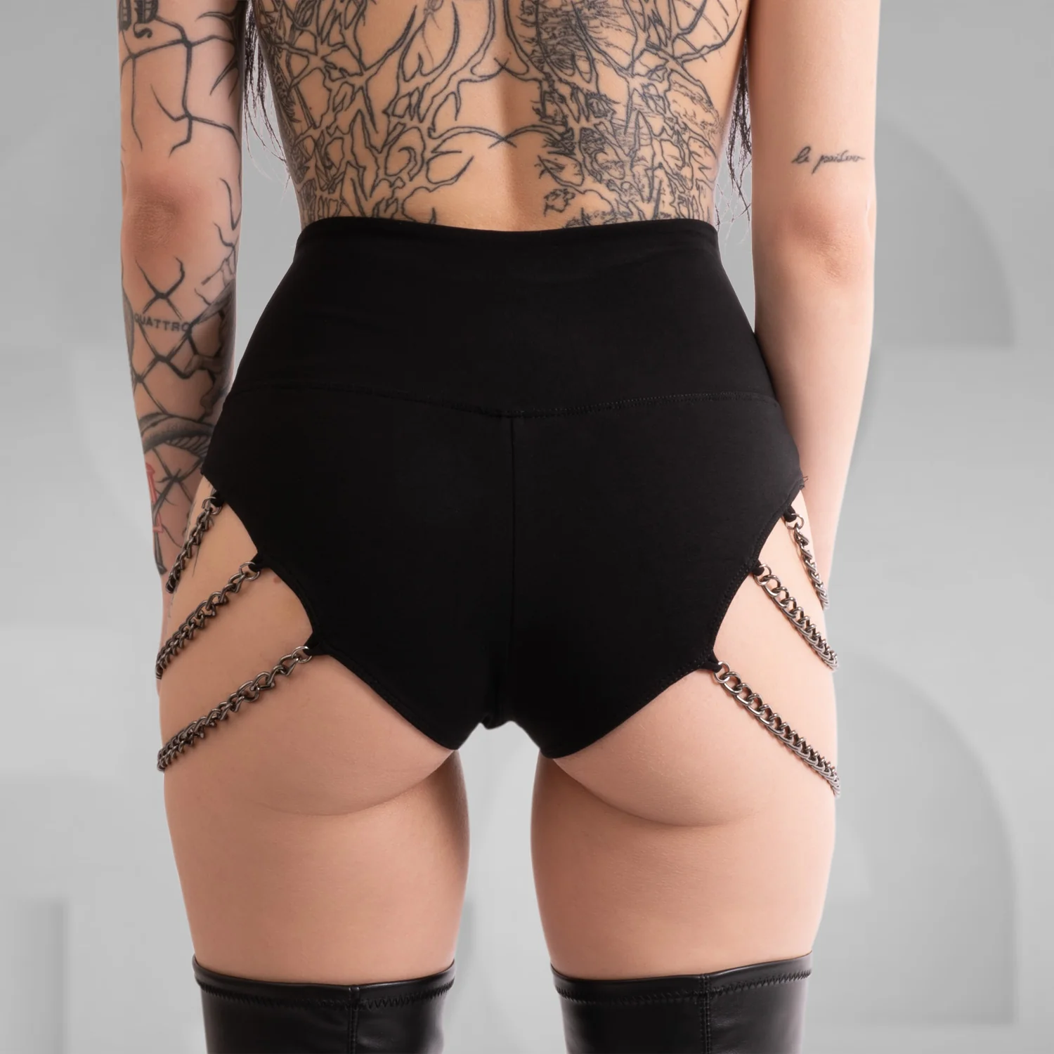 Triple Chain Hotpants - Image 3